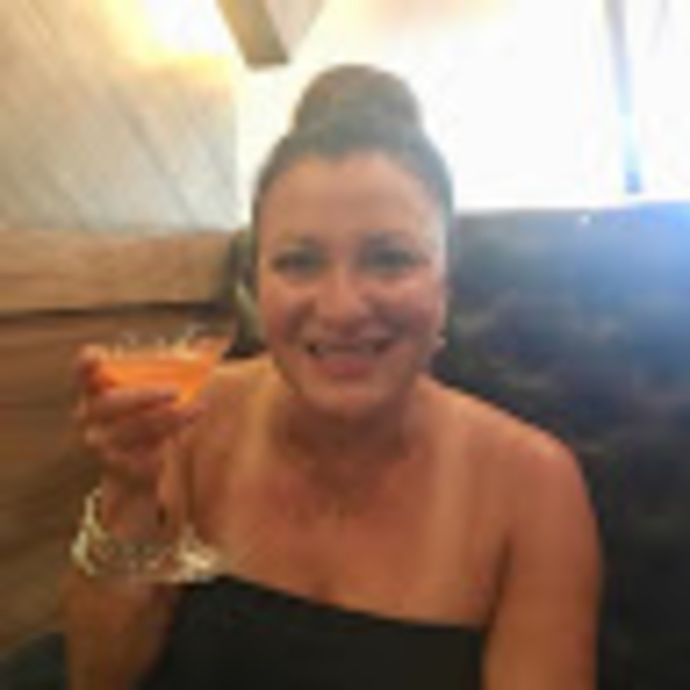 Meet your Posher, Aida